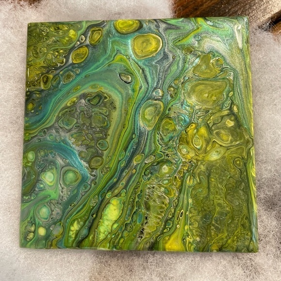 Set of 4 hand painted coasters. Sealed with resin cork backing Blues & greens - Picture 5 of 6